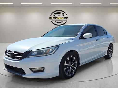 Used 2015 Honda Accord Sport image 3