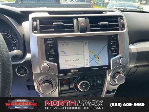 Used 2022 Toyota 4Runner SR5 Premium w/ Moonroof Package AWD/4WD image 8