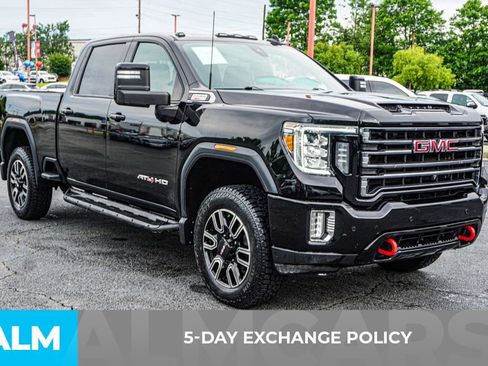 Used 2023 GMC Sierra 2500 AT4 w/ AT4 Preferred Package AWD/4WD image 3