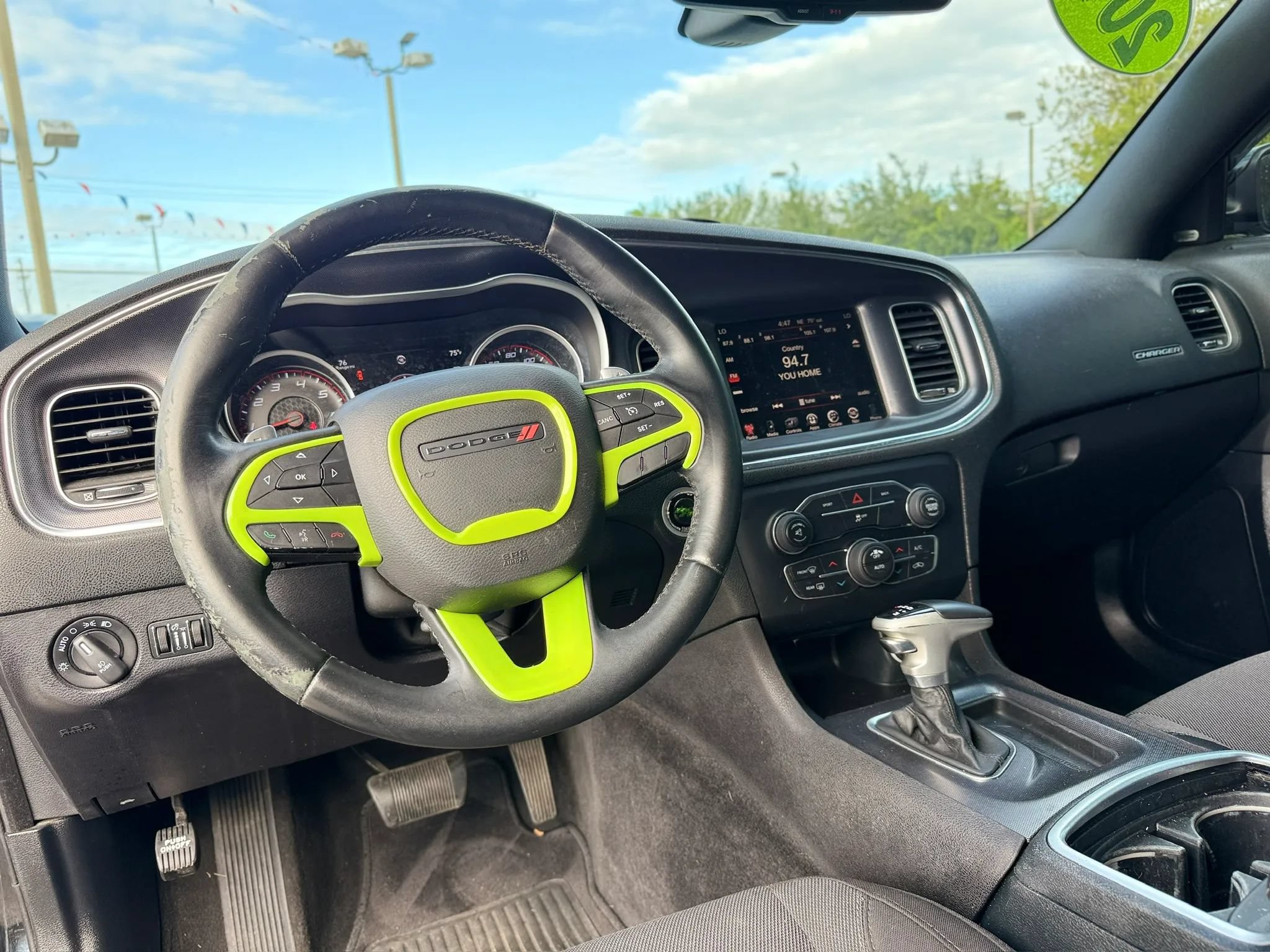 Used 2015 Dodge Charger R/T RWD image 2