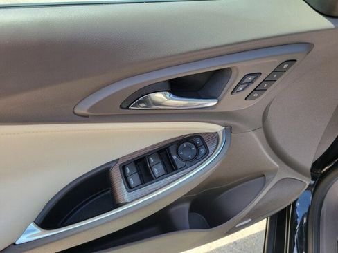 Used 2024 Chevrolet Malibu LT image 25