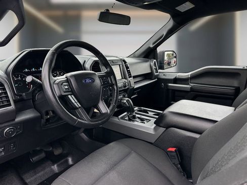 Used 2018 Ford F150 XLT w/ Equipment Group 302A Luxury image 6