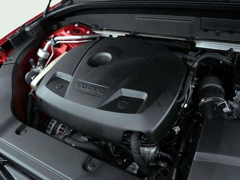 Used 2020 Volvo XC60 T5 Inscription w/ Protection Package Premier image 12