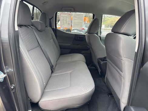 Certified 2023 Toyota Tacoma SR image 27