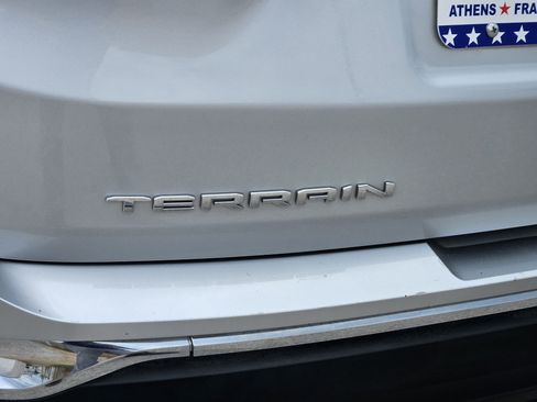 Used 2022 GMC Terrain SLT image 7