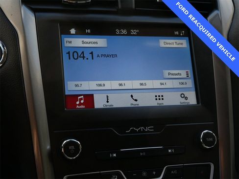 Used 2019 Ford Fusion SE image 14