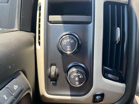 Used 2018 Chevrolet Silverado 1500 LTZ Z71 w/ LTZ Plus Package AWD/4WD image 16