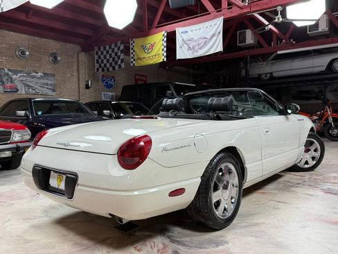 Used 2002 Ford Thunderbird RWD image 11
