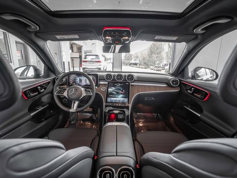 Used 2024 Mercedes-Benz C 300 4MATIC Sedan image 27