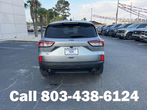 Used 2022 Ford Escape SE w/ SE Sport Appearance Package FWD image 31