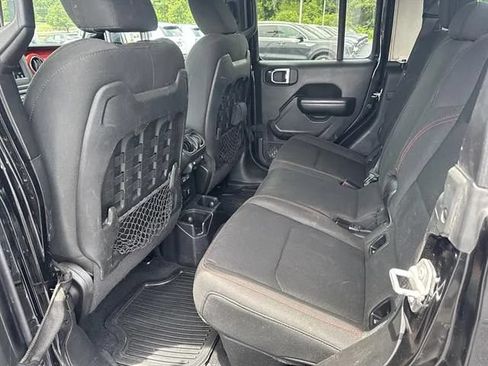 Used 2020 Jeep Gladiator Rubicon AWD/4WD image 16