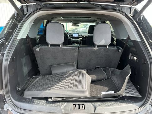 Used 2022 Ford Explorer Limited w/ Class IV Trailer Tow Package AWD/4WD image 29