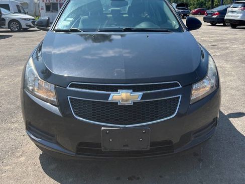 Used 2011 Chevrolet Cruze LT image 3