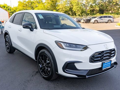 New 2027 Honda HR-V Sport image 4