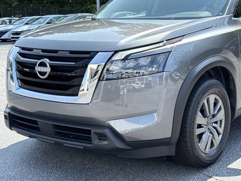 Certified 2025 Nissan Pathfinder SV AWD/4WD image 32