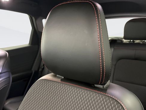 Used 2024 Ford Escape ST-Line w/ Tech Pack #1 AWD/4WD image 8