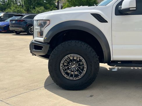 Used 2020 Ford F150 Raptor w/ Equipment Group 802A Luxury AWD/4WD image 9