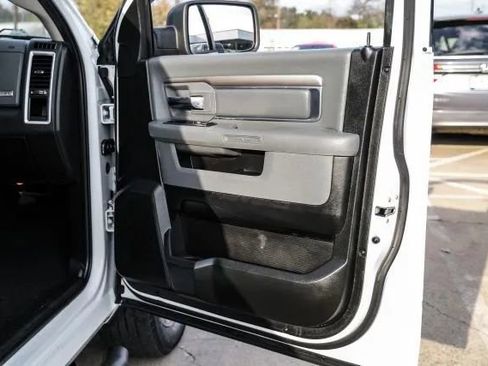 Used 2019 RAM 1500 Big Horn RWD image 40