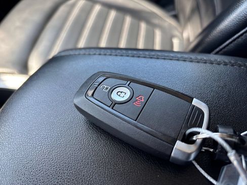 Used 2024 Ford Edge SEL AWD/4WD image 21