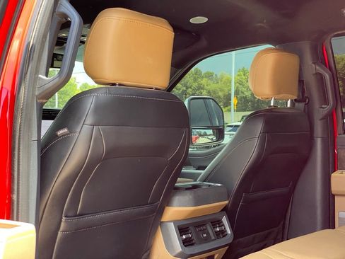 Used 2024 Ford F350 Lariat w/ Lariat Ultimate Package AWD/4WD image 26