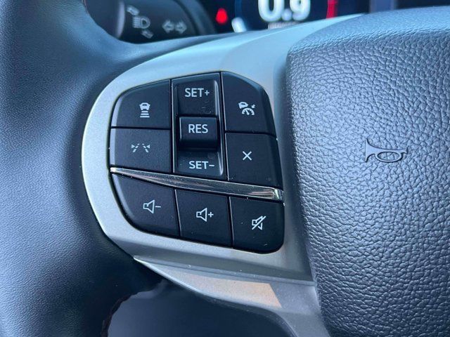 Used 2026 Ford Explorer Active AWD/4WD image 27