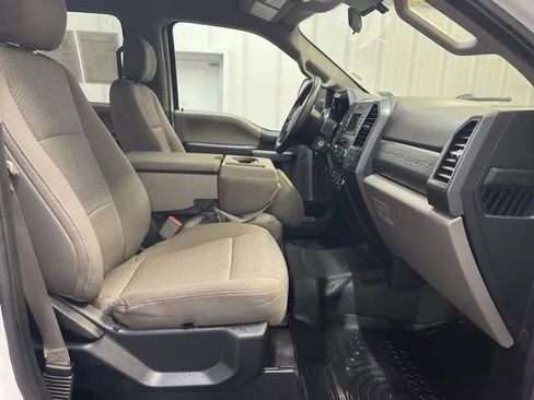 Used 2019 Ford F250 XLT w/ XLT Value Package image 13