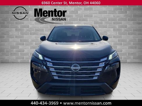 Used 2026 Nissan Rogue S image 2