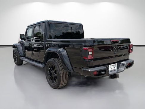Used 2021 Jeep Gladiator Overland AWD/4WD image 5