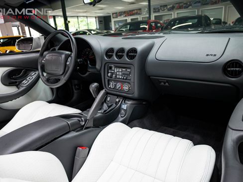 Used 1999 Pontiac Firebird Trans Am RWD image 88