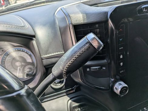 Used 2022 RAM 3500 Limited w/ Safety Group AWD/4WD image 31