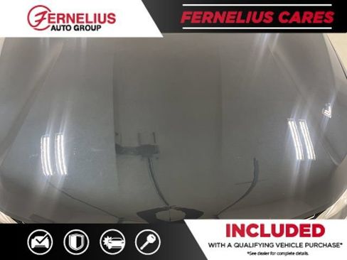 Used 2021 Chevrolet Traverse LT FWD image 9
