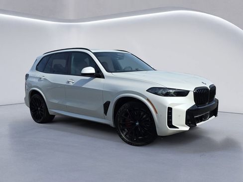New 2026 BMW X5 xDrive40i w/ M Sport Package image 2
