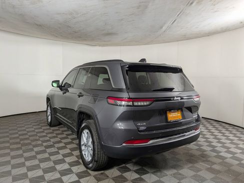 Certified 2025 Jeep Grand Cherokee Laredo X image 4