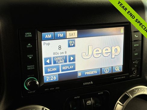 Used 2015 Jeep Wrangler Unlimited Rubicon image 18