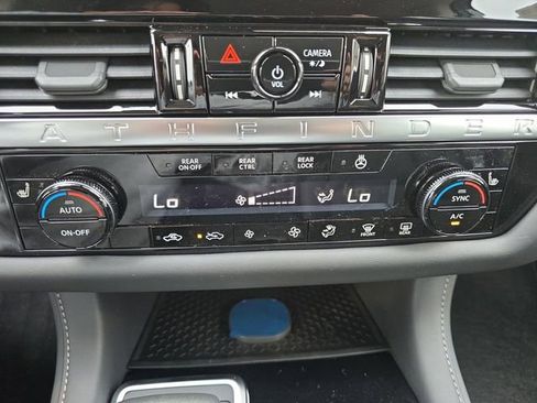 New 2026 Nissan Pathfinder SL FWD image 4