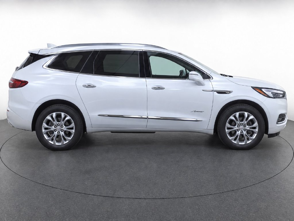 Used 2020 Buick Enclave Avenir w/ Avenir Technology Package FWD image 8