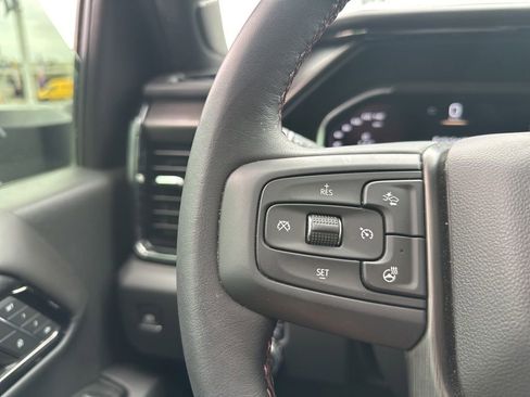 Used 2025 GMC Sierra 2500 AT4X image 18