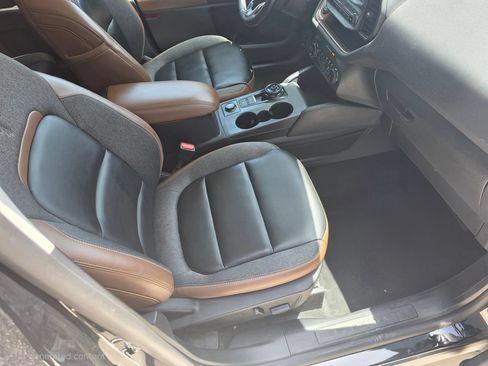 Used 2024 Ford Bronco Sport Outer Banks AWD/4WD image 15