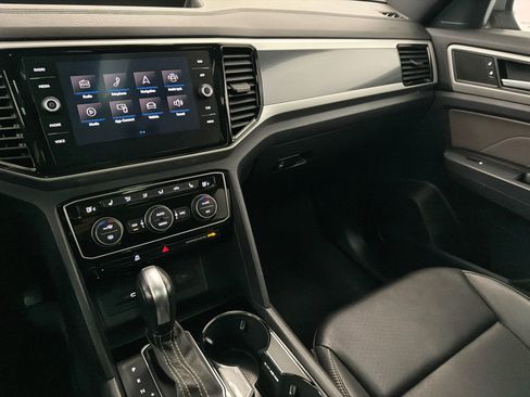 Used 2021 Volkswagen Atlas Cross Sport SEL image 25