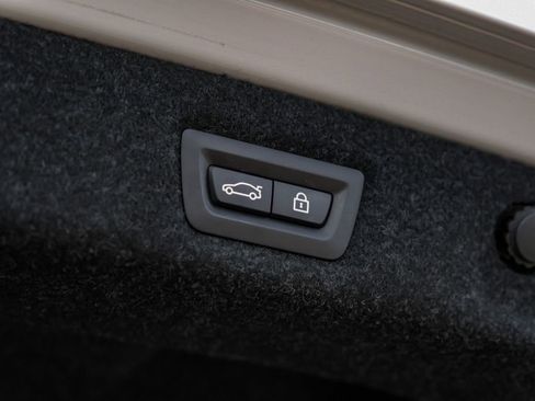 Used 2018 BMW 540i xDrive w/ M Sport Package image 72