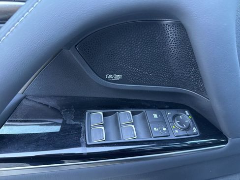 Certified 2025 Lexus LX 700h Overtrail image 11