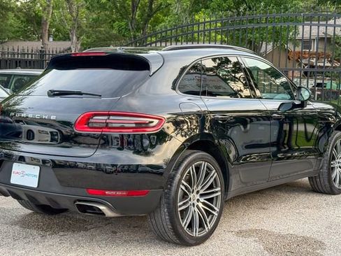 Used 2017 Porsche Macan AWD/4WD image 7