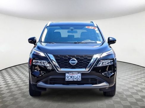 Used 2022 Nissan Rogue SV w/ SV Premium Package AWD/4WD image 3