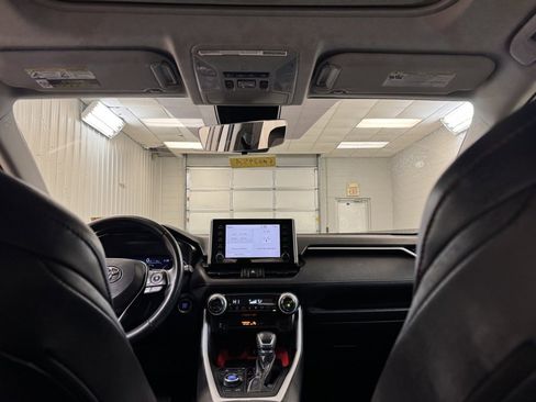 Used 2020 Toyota RAV4 TRD Off-Road image 19