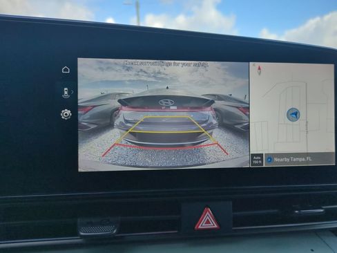 New 2026 Hyundai Elantra Limited FWD image 24