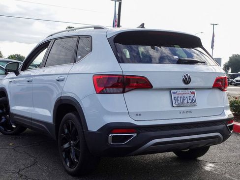Used 2023 Volkswagen Taos SE w/ Panoramic Sunroof Package image 10