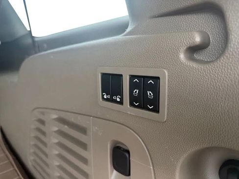 Used 2015 GMC Yukon XL SLT w/ Open Road Package AWD/4WD image 33