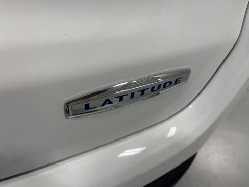 New 2026 Jeep Compass Latitude image 28