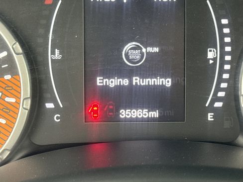 Certified 2023 Jeep Renegade Latitude image 22