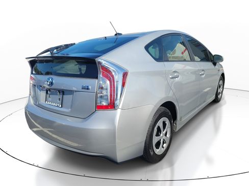 Used 2015 Toyota Prius Three FWD image 7